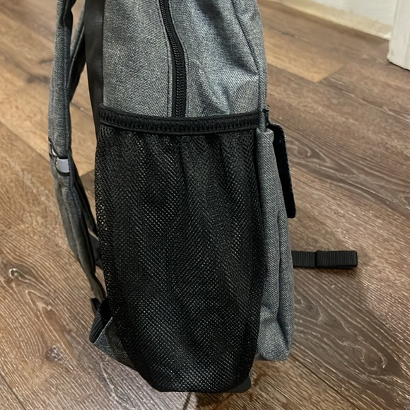 NWT Fortnite Backpack gray - Picture 10 of 11